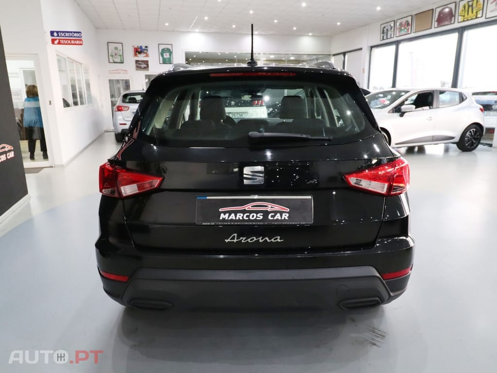 SEAT Arona 1.0 TSI Style — fotografia 6