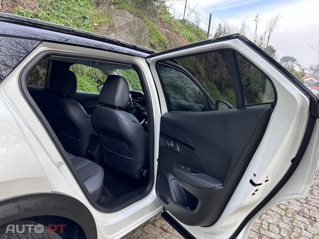 Peugeot 2008 1.5 BlueHDi Allure Pack EAT8