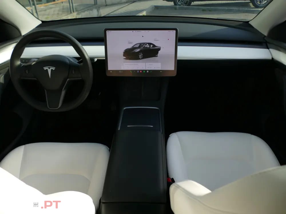 Tesla Model Y Standard