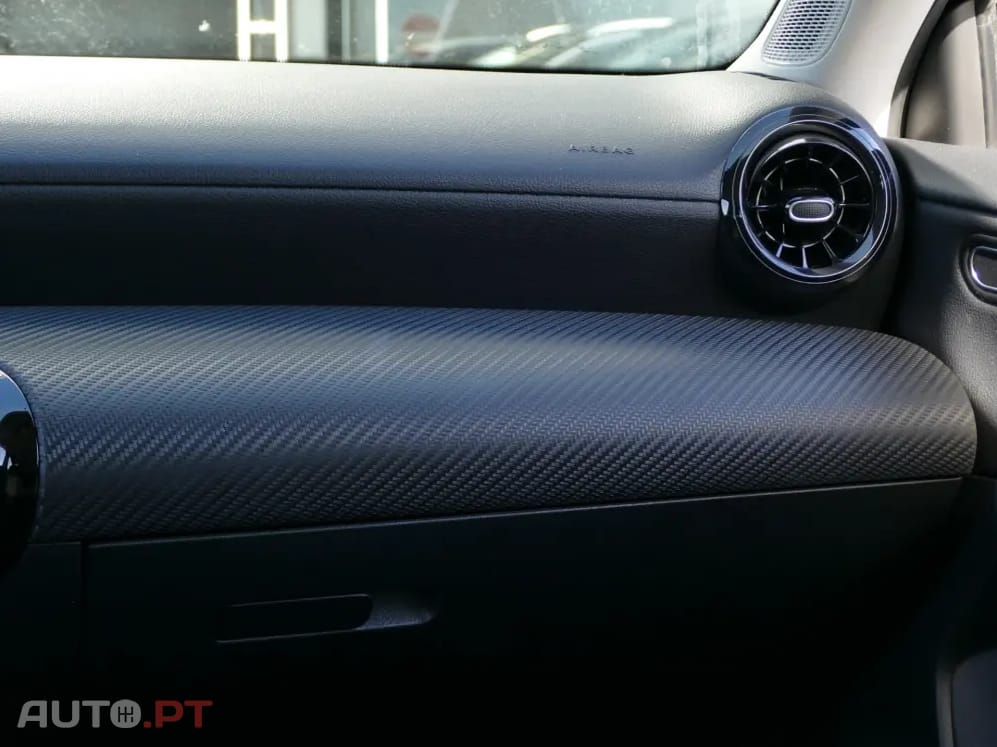 Mercedes-Benz A 250 e