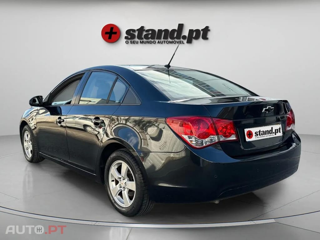 Chevrolet Cruze 1.6 LS