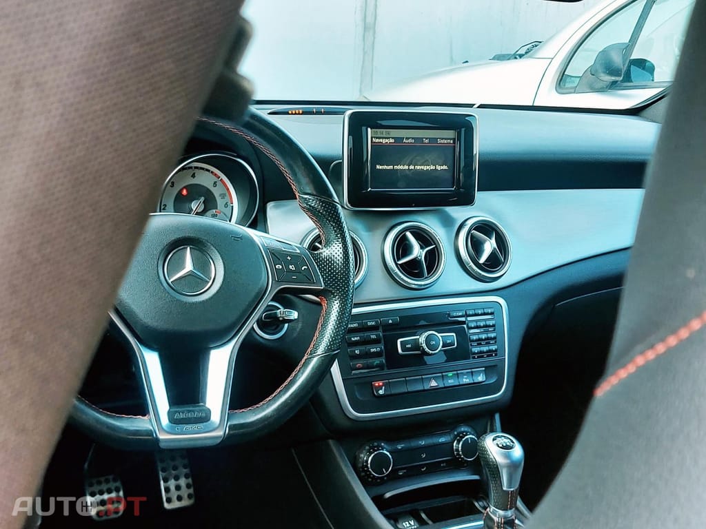 Mercedes-Benz CLA 200 CDi AMG Line