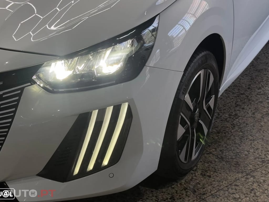 Peugeot E-208 Allure