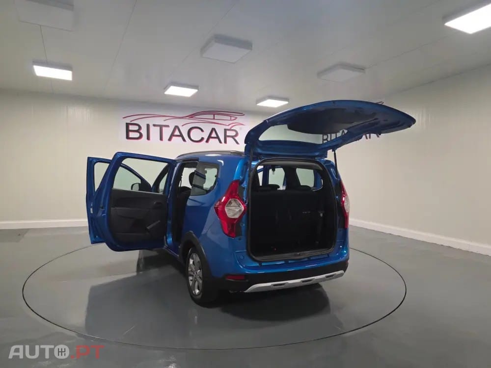 Dacia Lodgy 1.5 dCi Stepway 7L