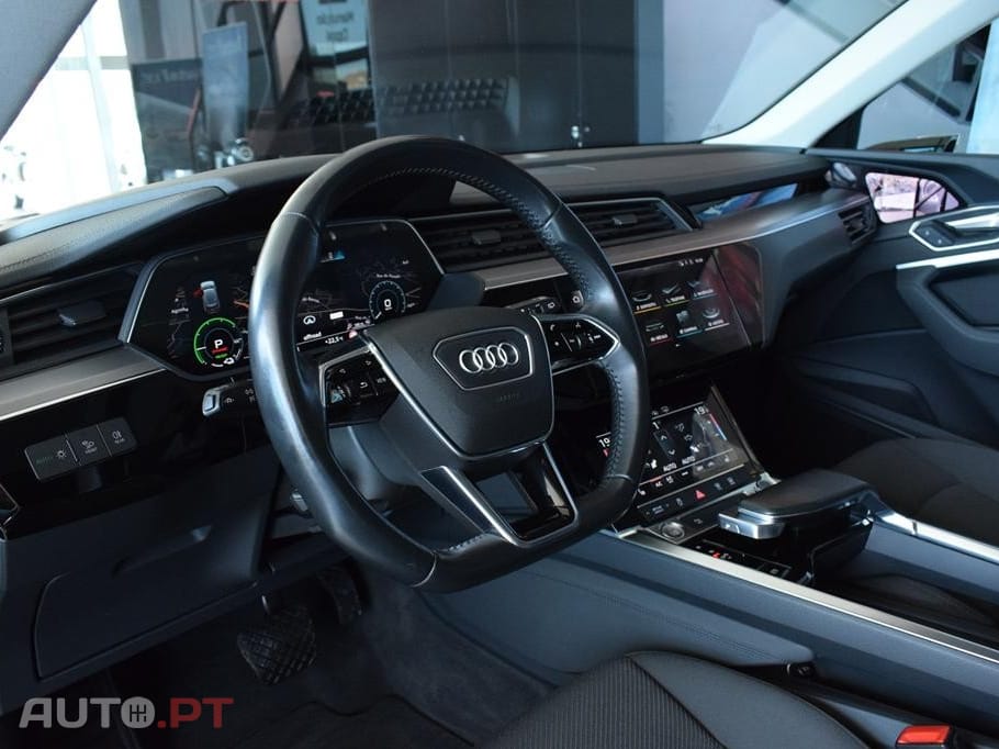 Audi E-Tron 55 quattro Advanced