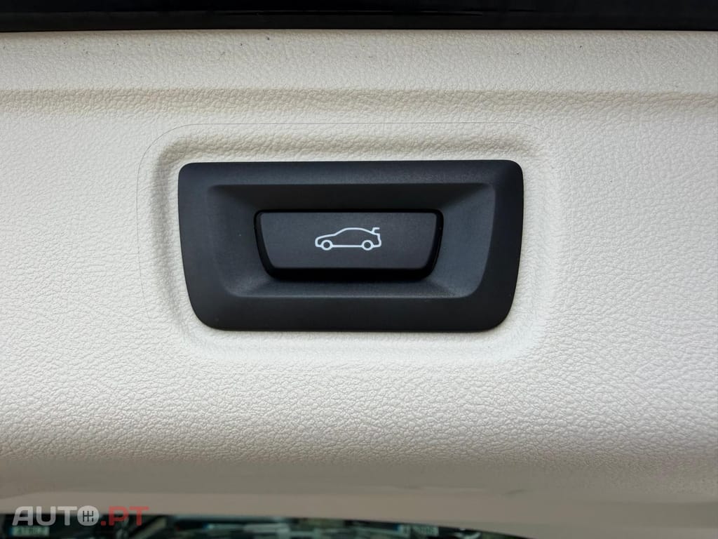 BMW 320 e Auto