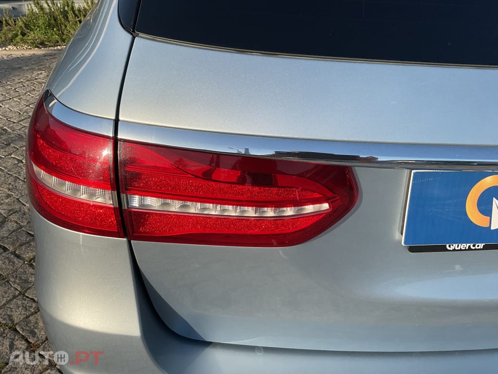 Mercedes-Benz E 220 BlueTEC Avantgarde Auto.