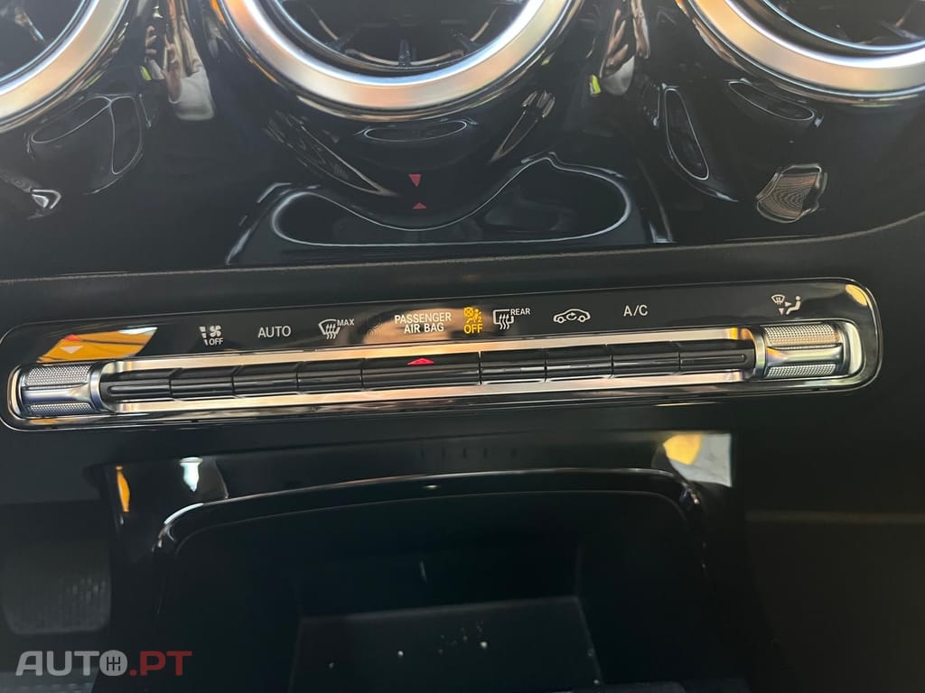 Mercedes-Benz CLA 180 SB DCT 