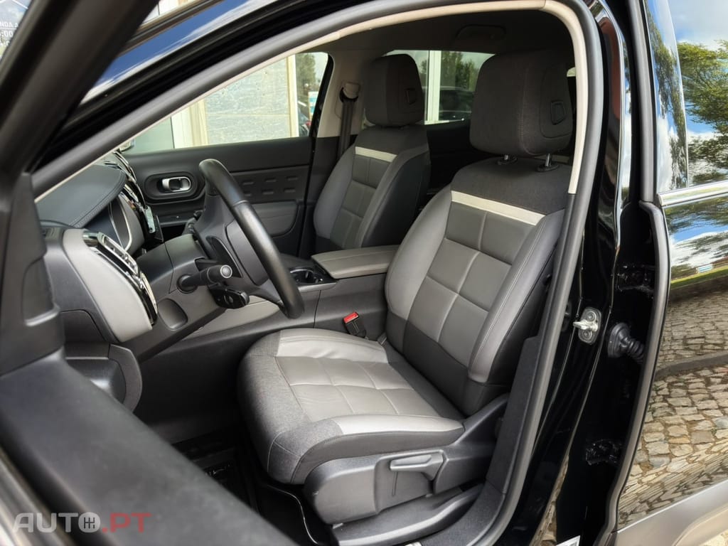 Citroën C5 Aircross 1.5 BlueHDi Shine Pack EAT8 — fotografia 7
