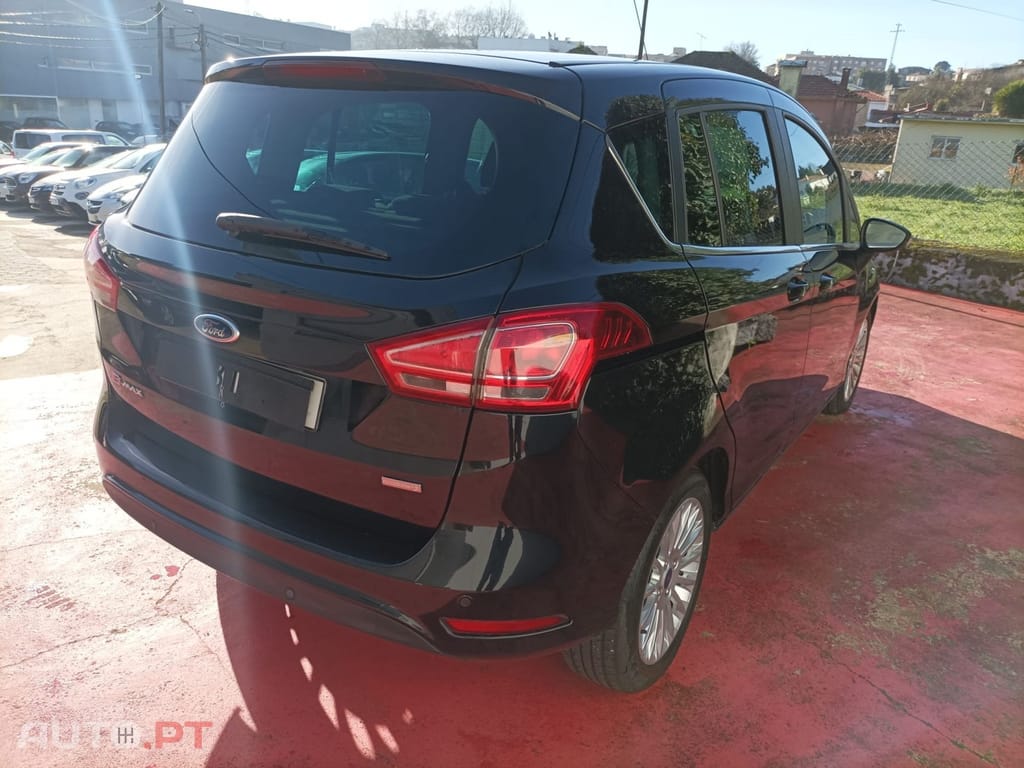 Ford B-Max 1.0 EcoBoost Titanium