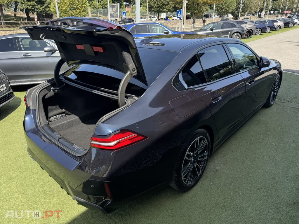 BMW 520 d Pack Desportivo M