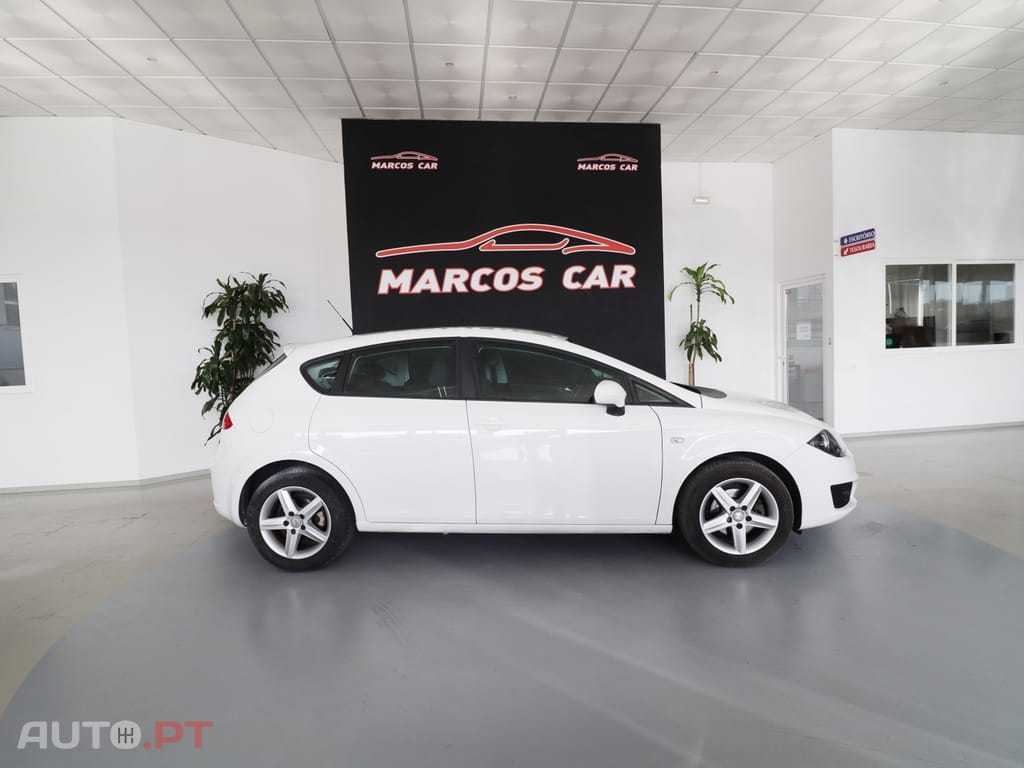 Seat Leon 1.6 TDI DPF Ecomotive Style