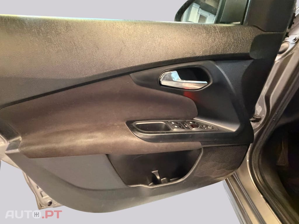 Fiat Tipo 1.3 MTJ LOUNGE 