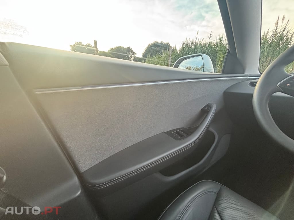 Tesla Model 3 Standard Range Plus RWD