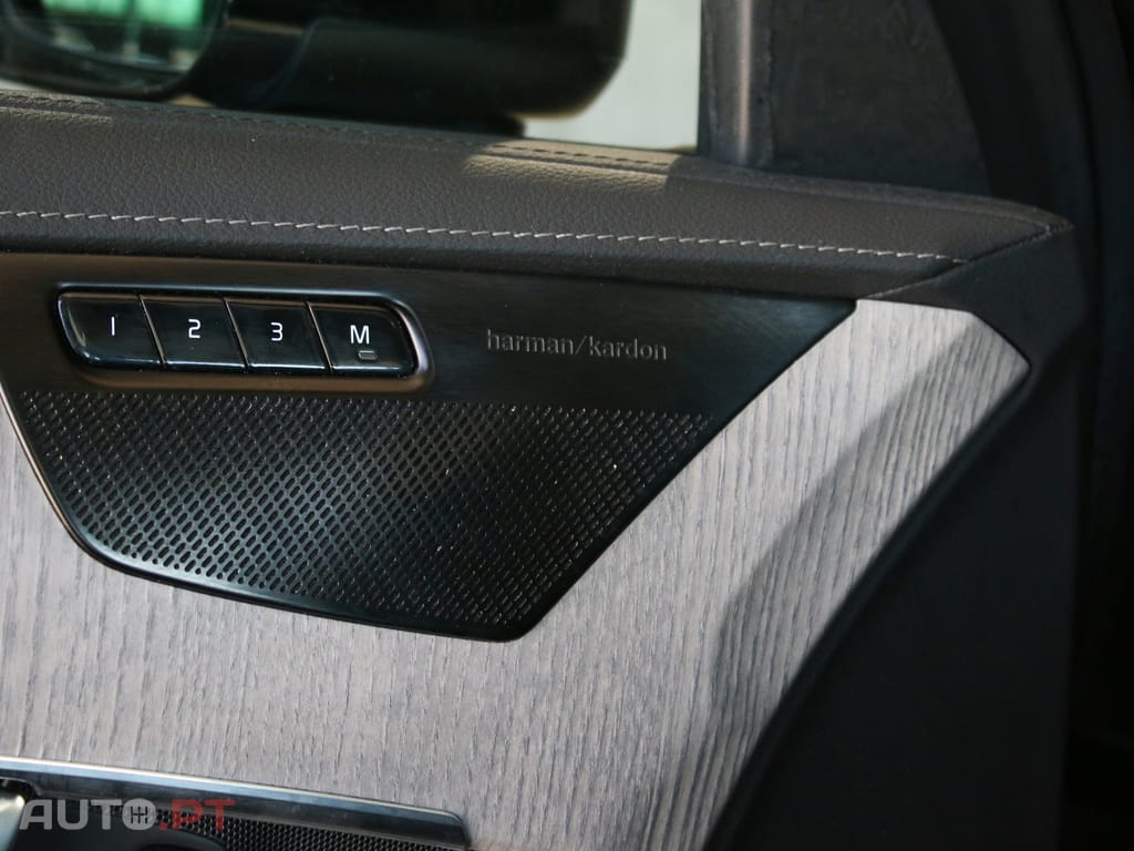 Volvo XC90 2.0 T8 PHEV Core AWD