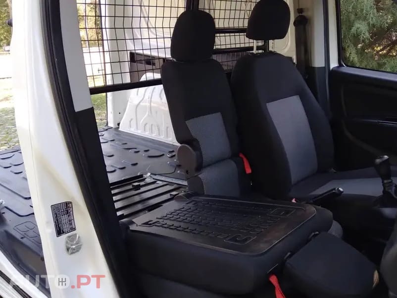 Fiat Doblo CARGO 1.3 M-JET EASY 3 Lugares 95cv C/IVA