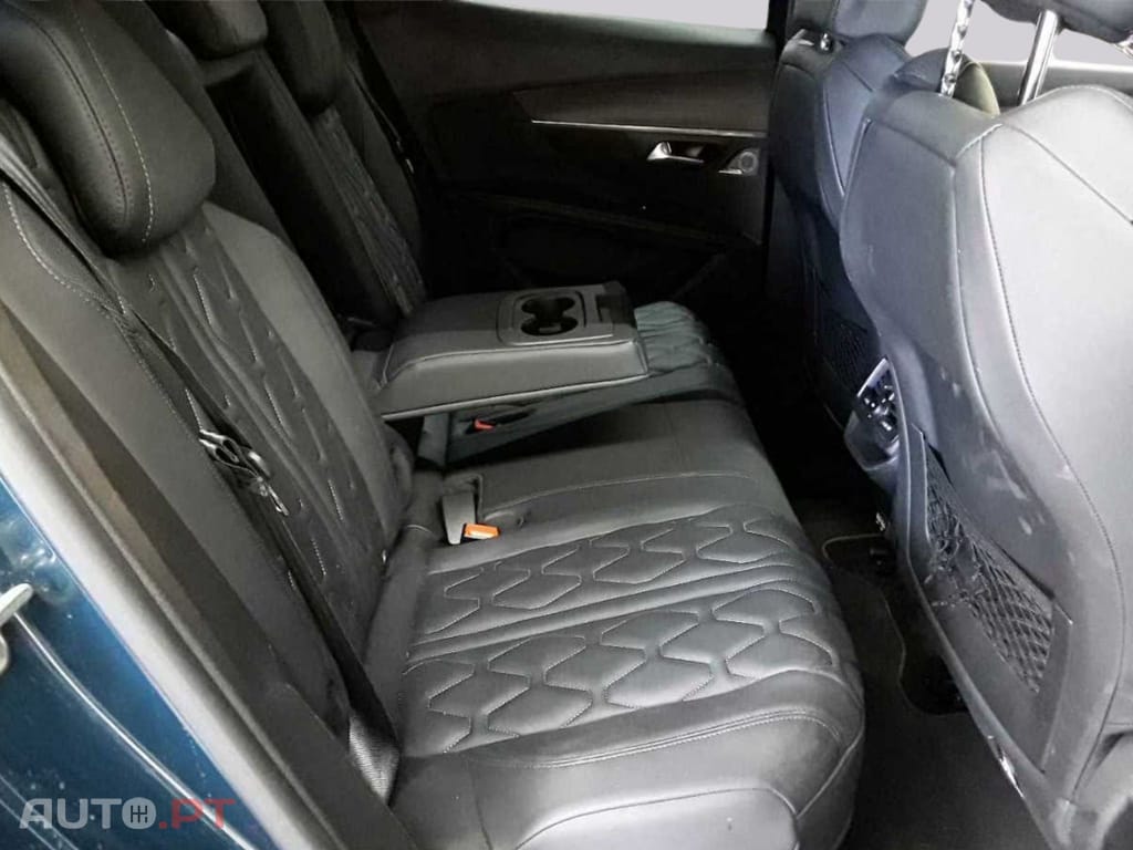 Peugeot 3008 Hybrid4 300 e-EAT8 GT I.V.A DEDUTIVEL