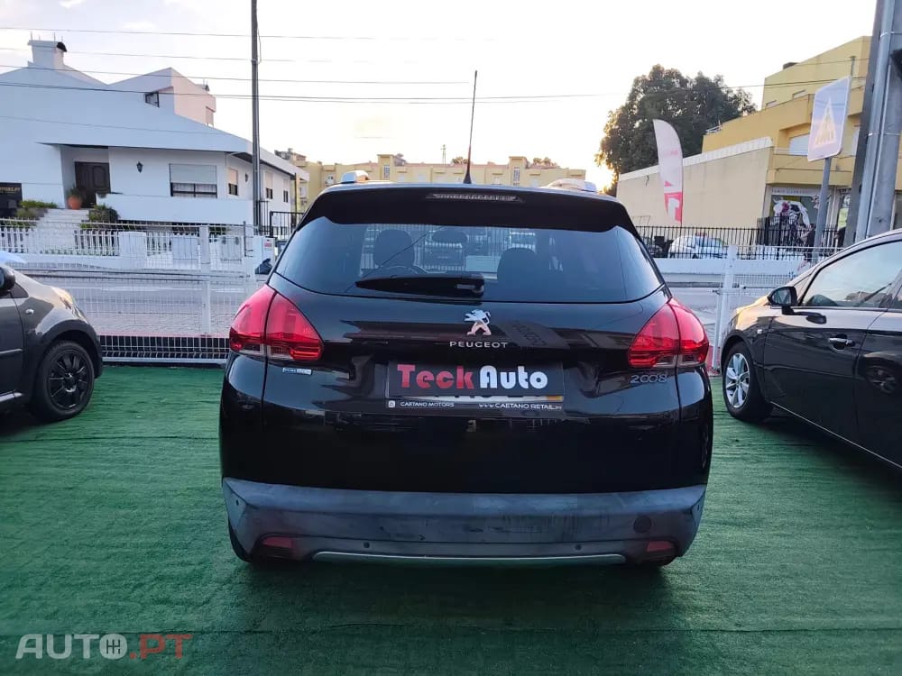 Peugeot 2008 1.2 PureTech Style