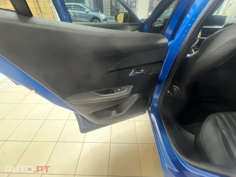 Peugeot E-2008 50 kWh GT Line