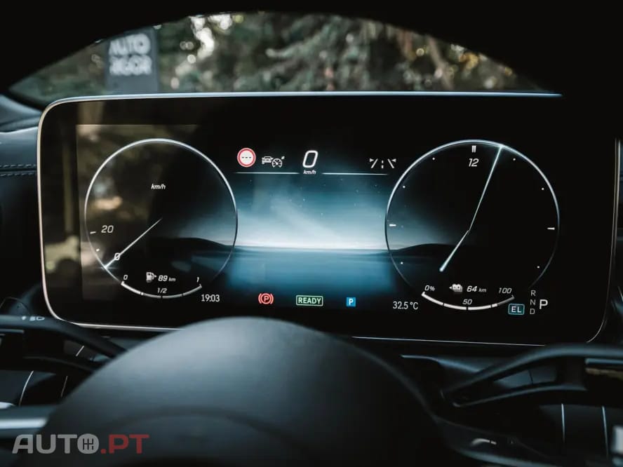 Mercedes-Benz C 300 e AMG Line