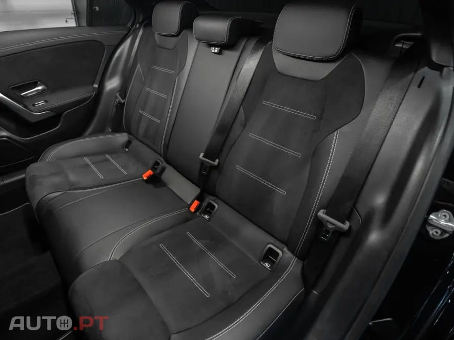 Mercedes-Benz A 250 e 8G-DCT AMG Line