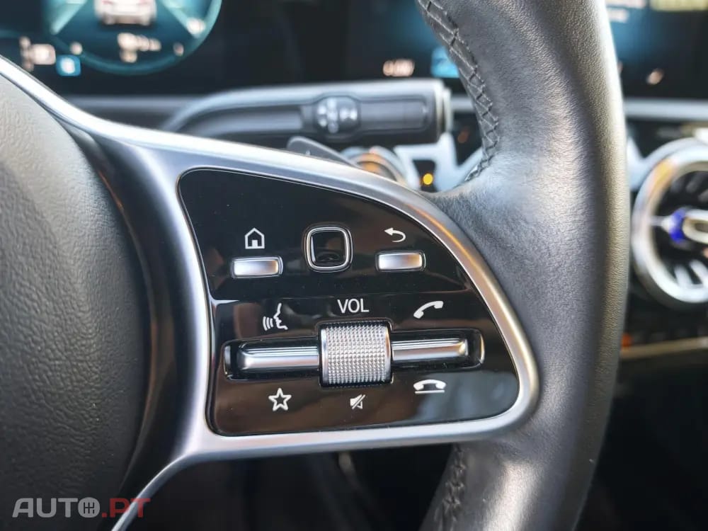 Mercedes-Benz A 250 e 8G-DCT Progressive Advanced