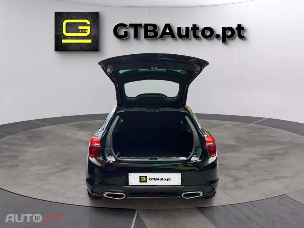 DS DS5  2.0 HDi Hybrid4 Business Class