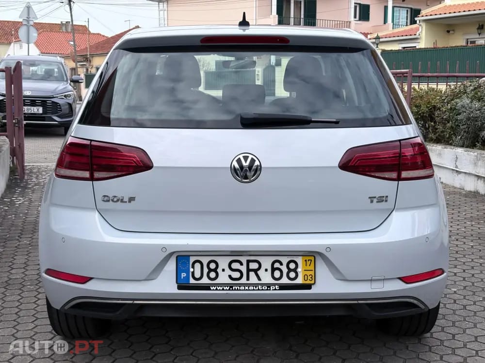 Volkswagen Golf 1.0 TSI Confortline