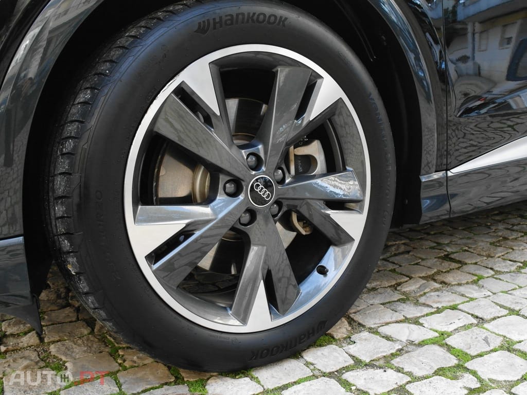 Audi Q4 E-Tron 45 82 kWh SE Business