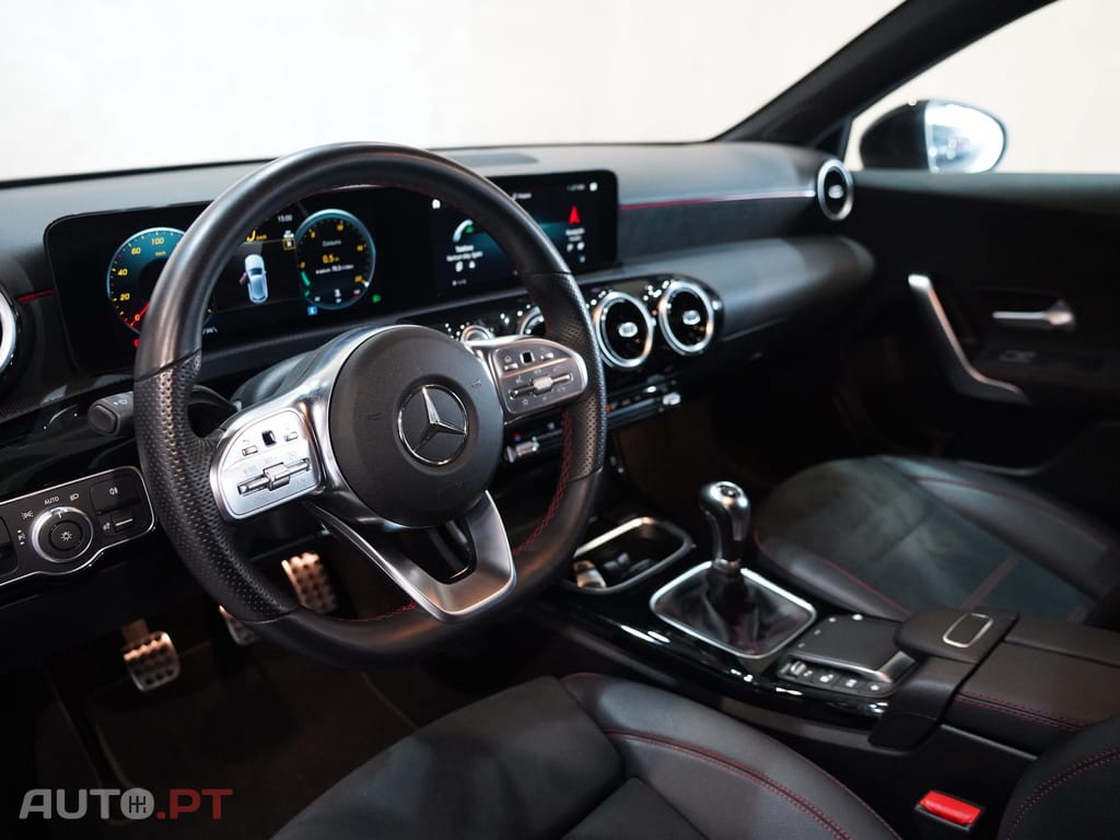 Mercedes-Benz A 180 d AMG Line