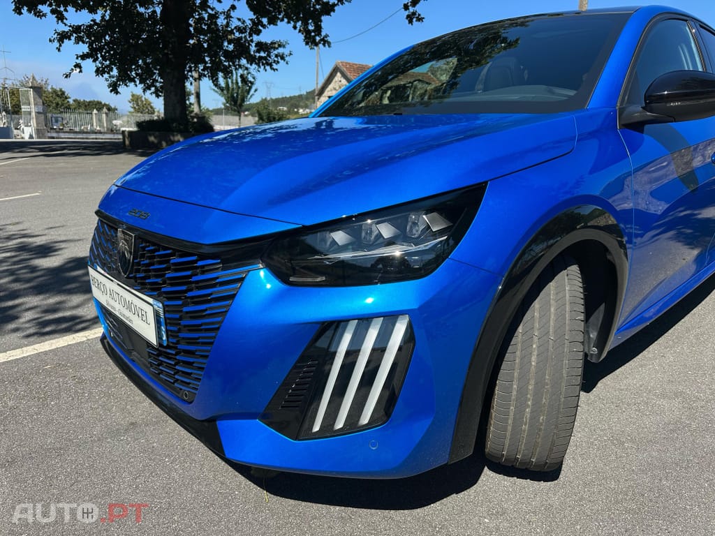 Peugeot E-208 51 kWh GT