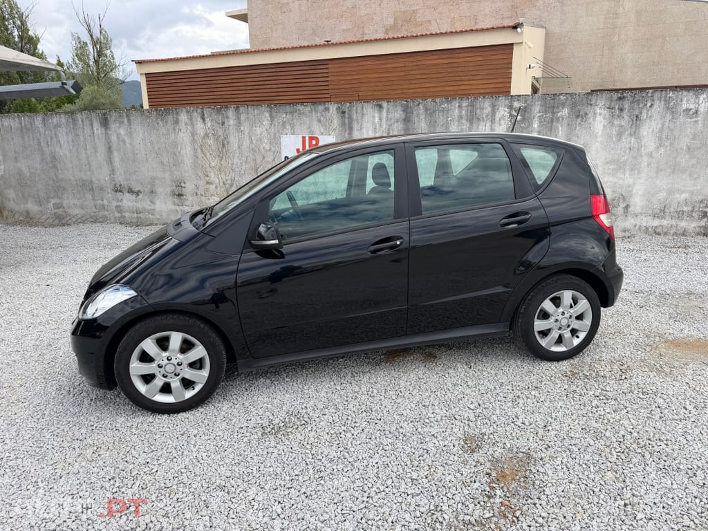 Mercedes-Benz A 160 Outro
