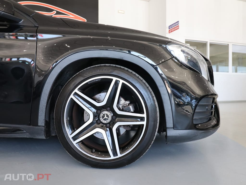 Mercedes-Benz GLA 220 d 7G-DCT AMG Line