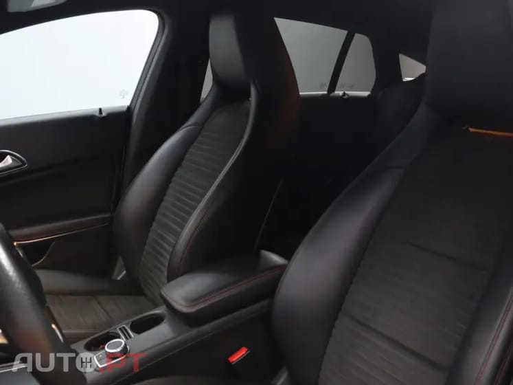Mercedes-Benz CLA 220 d Shooting Brake AMG Line Aut.