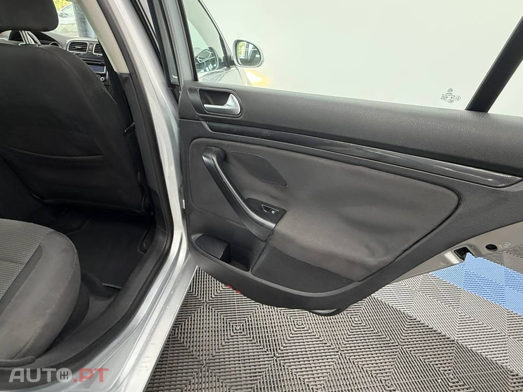 Volkswagen Golf Variant 1.6 TDi Confortline