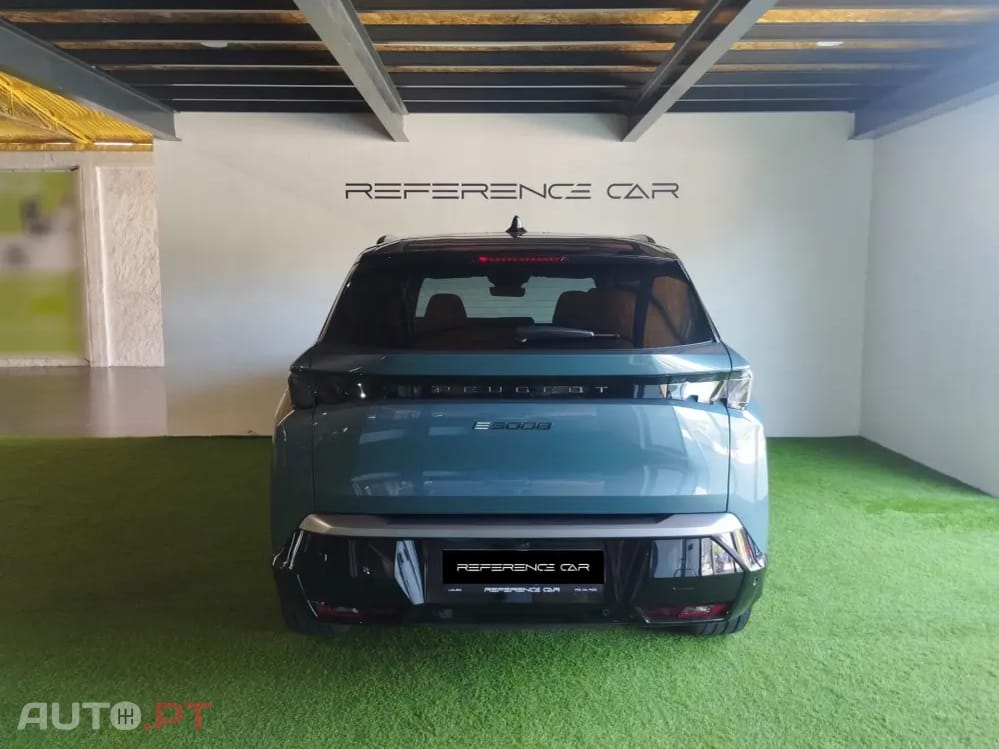Peugeot E-5008 73 kWh GT