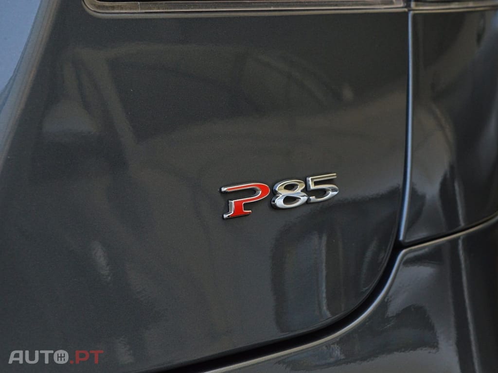 Tesla Model S 85 Perfomance