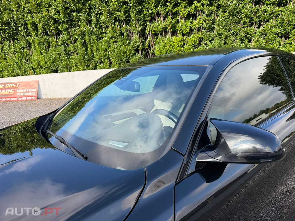 BMW M4 Auto