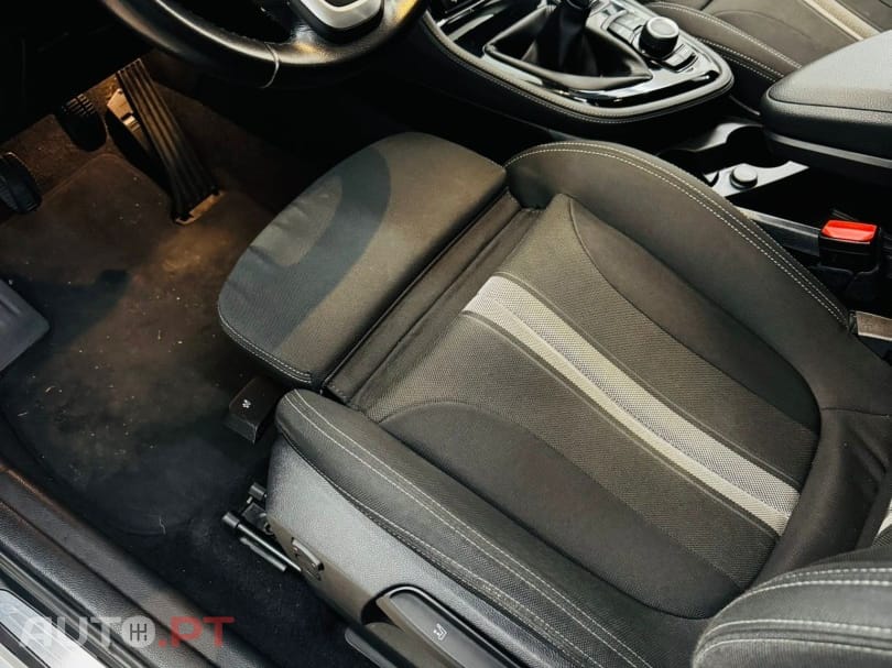 BMW 216 d 7L Line Sport