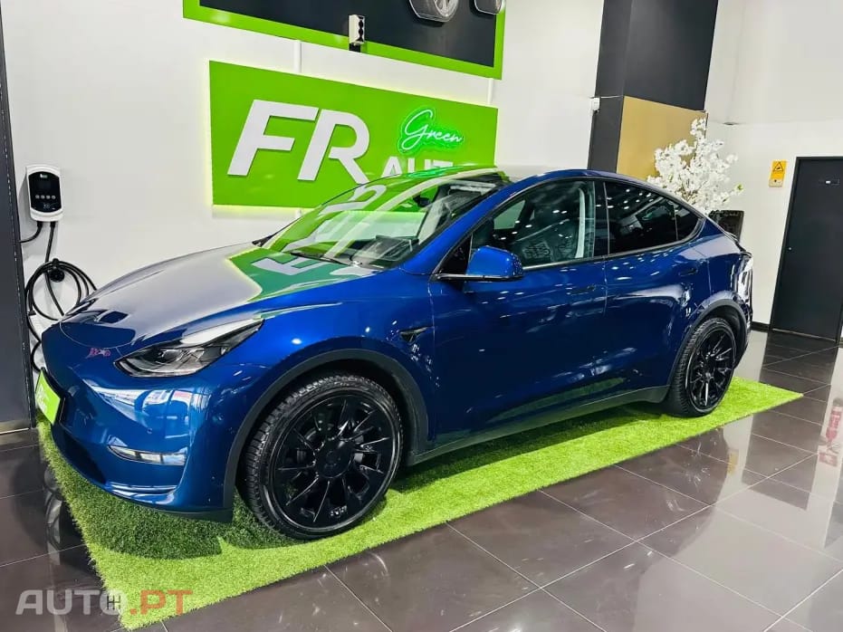 Tesla Model Y Long Range Dual Motor AWD