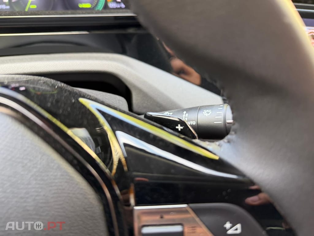 Peugeot 408 MHEV Allure