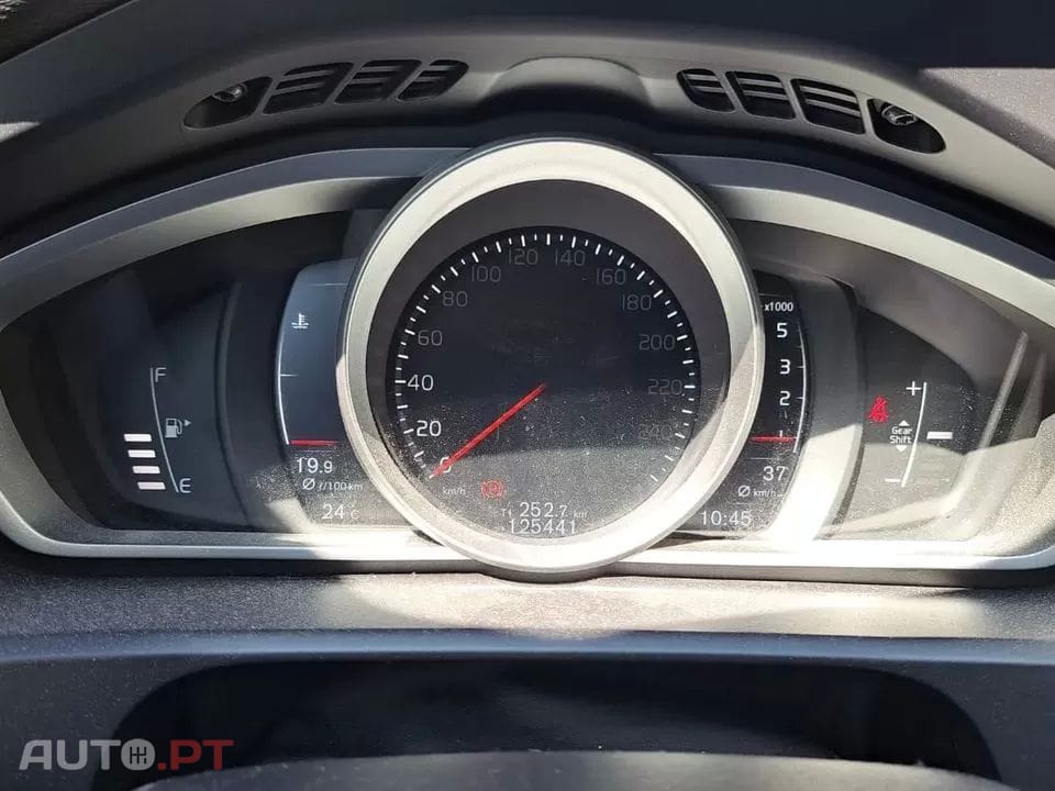 Volvo V40 2.0 D2 Momentum
