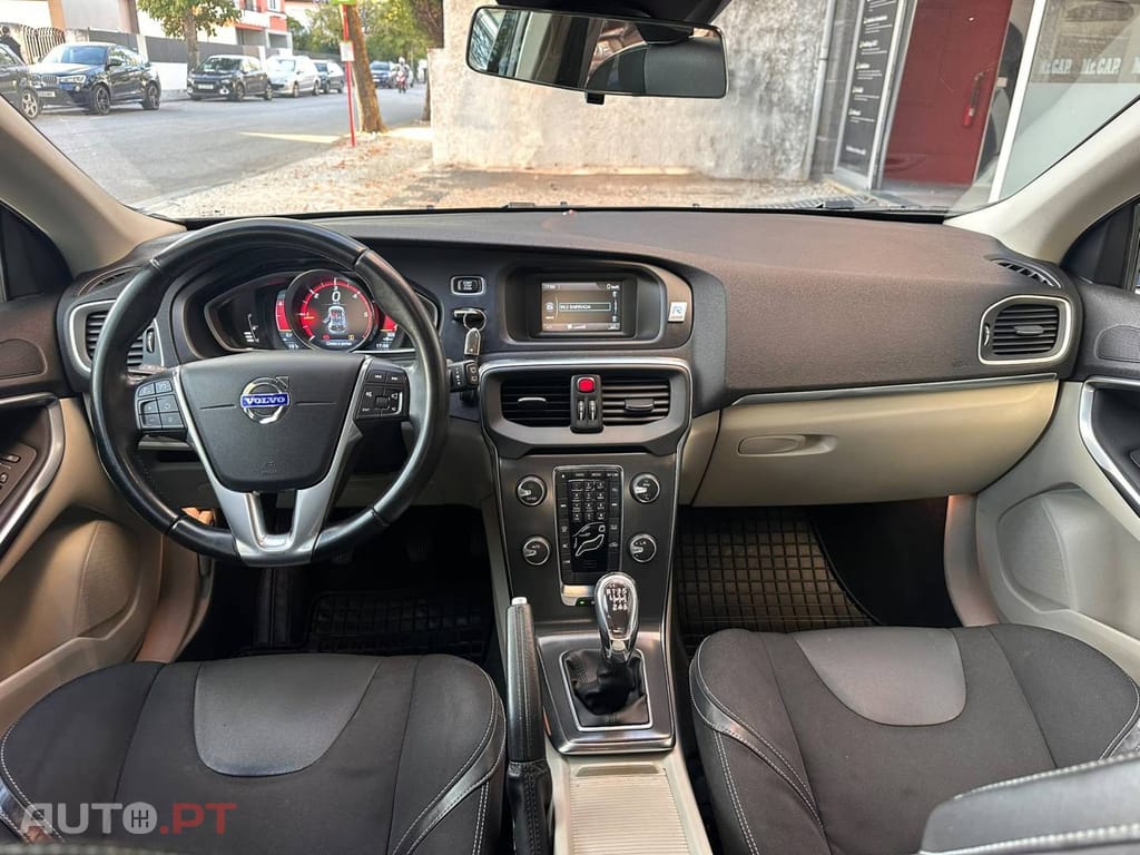 Volvo V40 D2 You