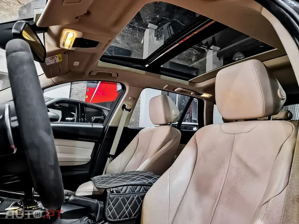 BMW 330 d xDrive Pack Desportivo M Auto