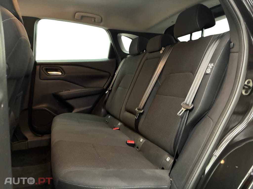 Nissan Qashqai 1.3 Mild Hybrid Xtronic Business Edition