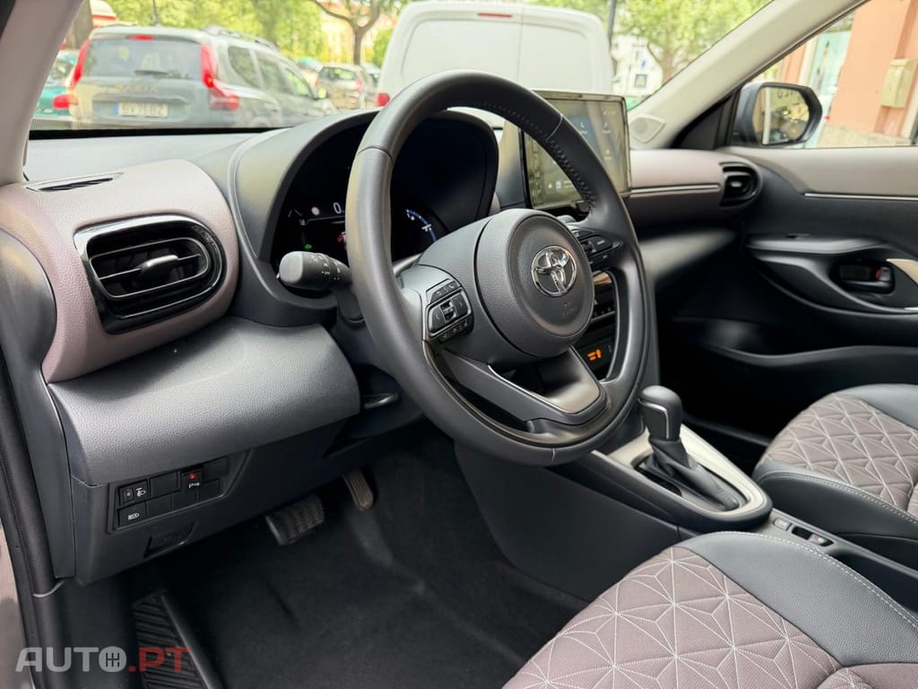 Toyota Yaris Cross 1.5 HDF Luxury