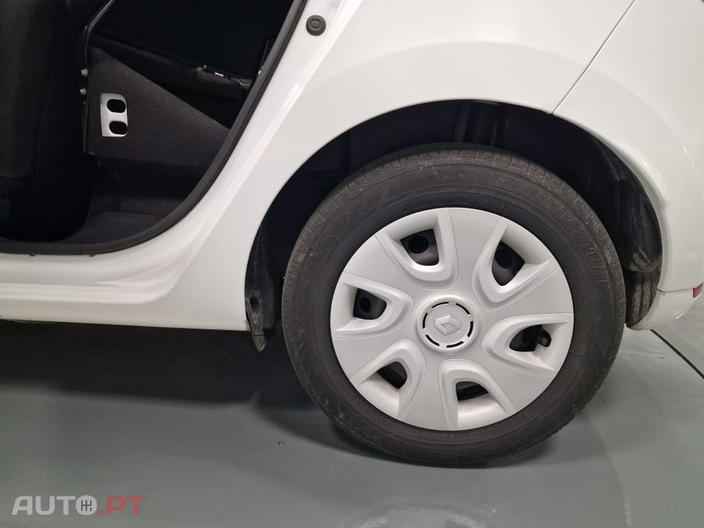 Renault Clio SOCIETE 1.5 DCI ZEN GPS IVA DEDUTIVEL