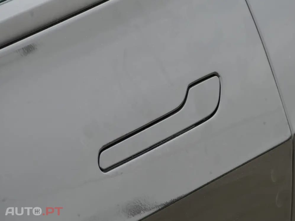Tesla Model 3 Long Range Tração Traseira