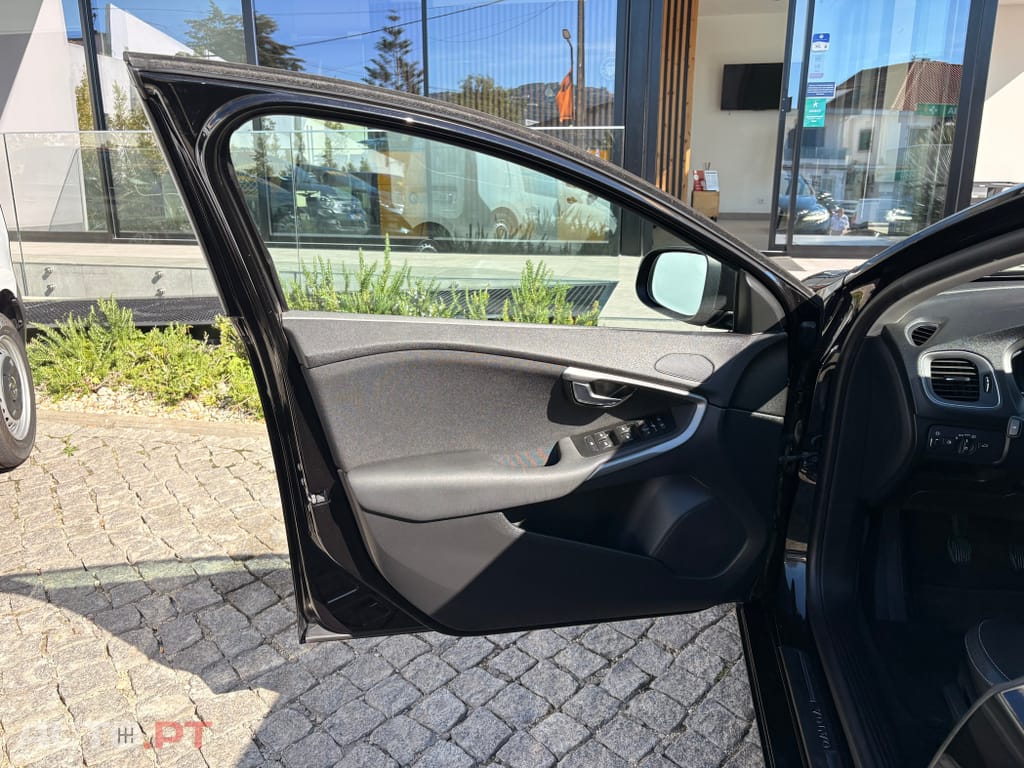 Volvo V40 2.0 D2 Inscription