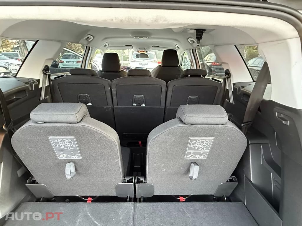 Peugeot 5008 1.5 BlueHDi Allure